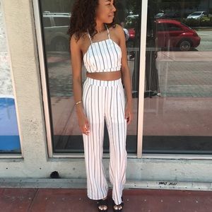 Black and white 2 piece set